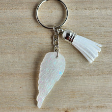 Load image into Gallery viewer, Angel Wings Keychain